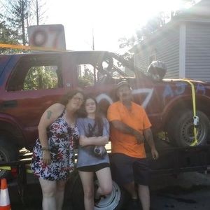 Meet your Posher, Leslie